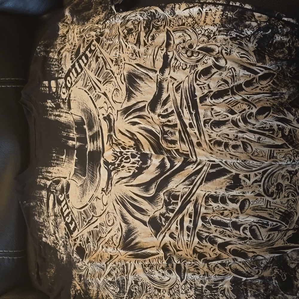 Xtreme couture  xl t-shirt